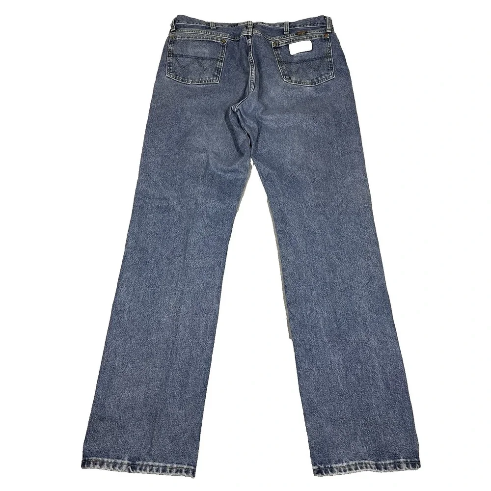 Wrangler George Strait 13mgs Denim Men's 38x36(36x36) Medium Wash Cowboy Jeans